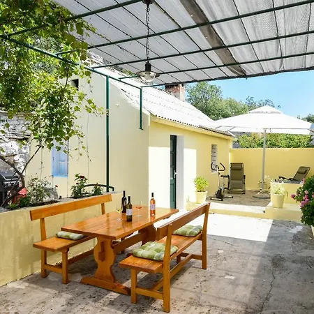 Σπίτι διακοπών Grandma's Old House